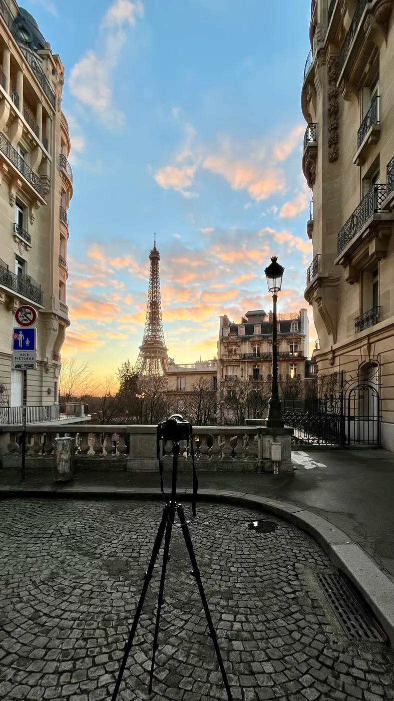 Photographing the Eiffel Tower: Best Angles, Times, and Techniques